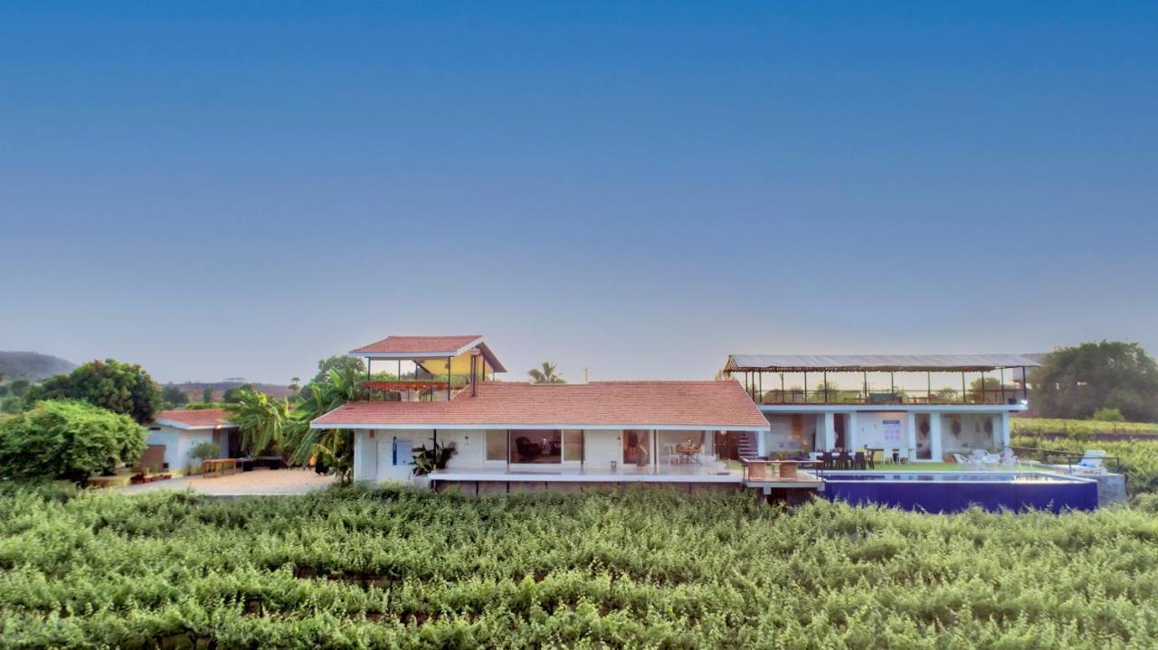 Saffronstays Onellaa, Nashik - Infinity Pool Villa Surrounded By A Vineyard Εξωτερικό φωτογραφία
