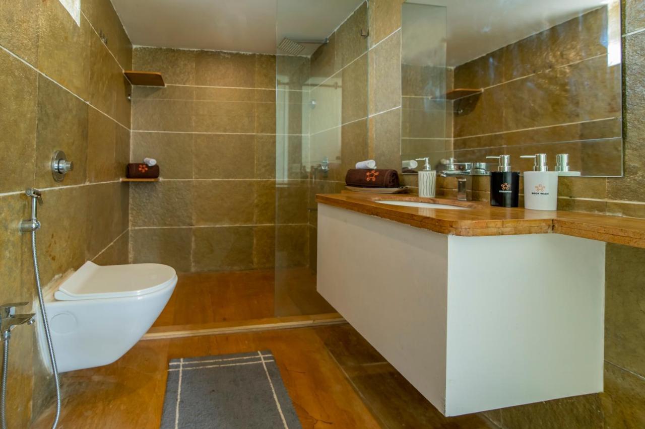 Saffronstays Onellaa, Nashik - Infinity Pool Villa Surrounded By A Vineyard Εξωτερικό φωτογραφία