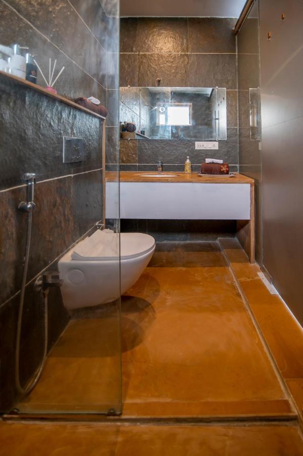 Saffronstays Onellaa, Nashik - Infinity Pool Villa Surrounded By A Vineyard Εξωτερικό φωτογραφία