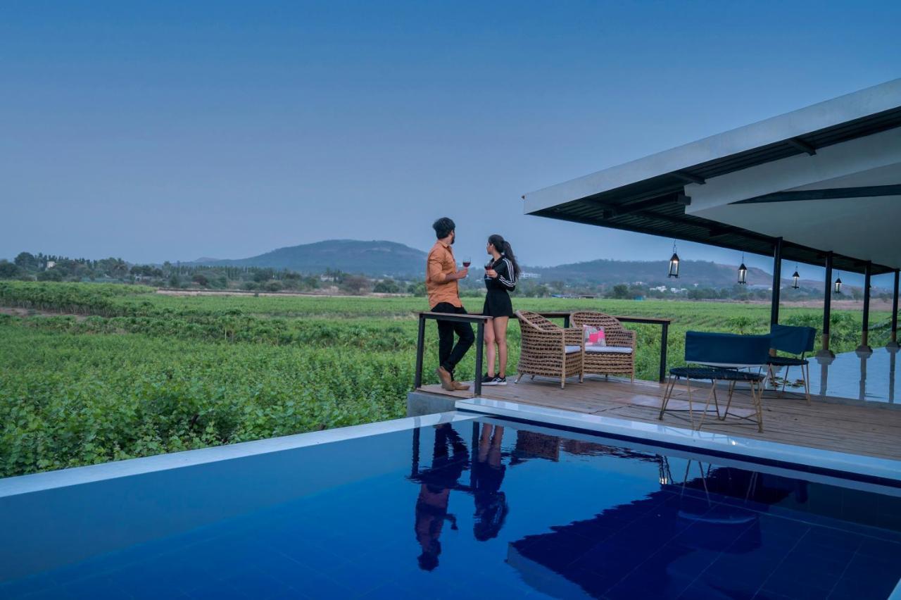 Saffronstays Onellaa, Nashik - Infinity Pool Villa Surrounded By A Vineyard Εξωτερικό φωτογραφία