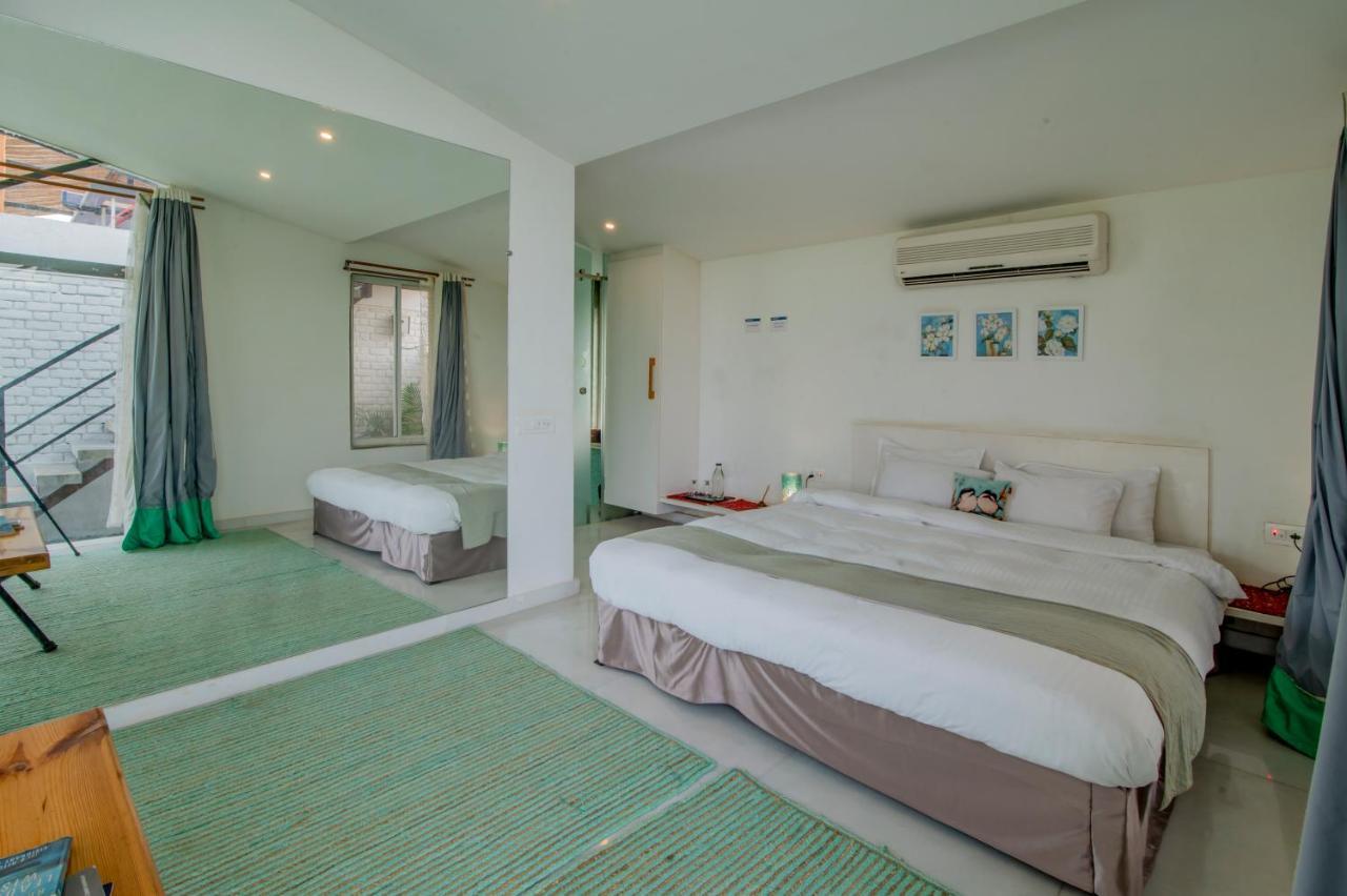 Saffronstays Onellaa, Nashik - Infinity Pool Villa Surrounded By A Vineyard Εξωτερικό φωτογραφία